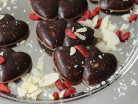 valentines vegan chocolate goji coconut